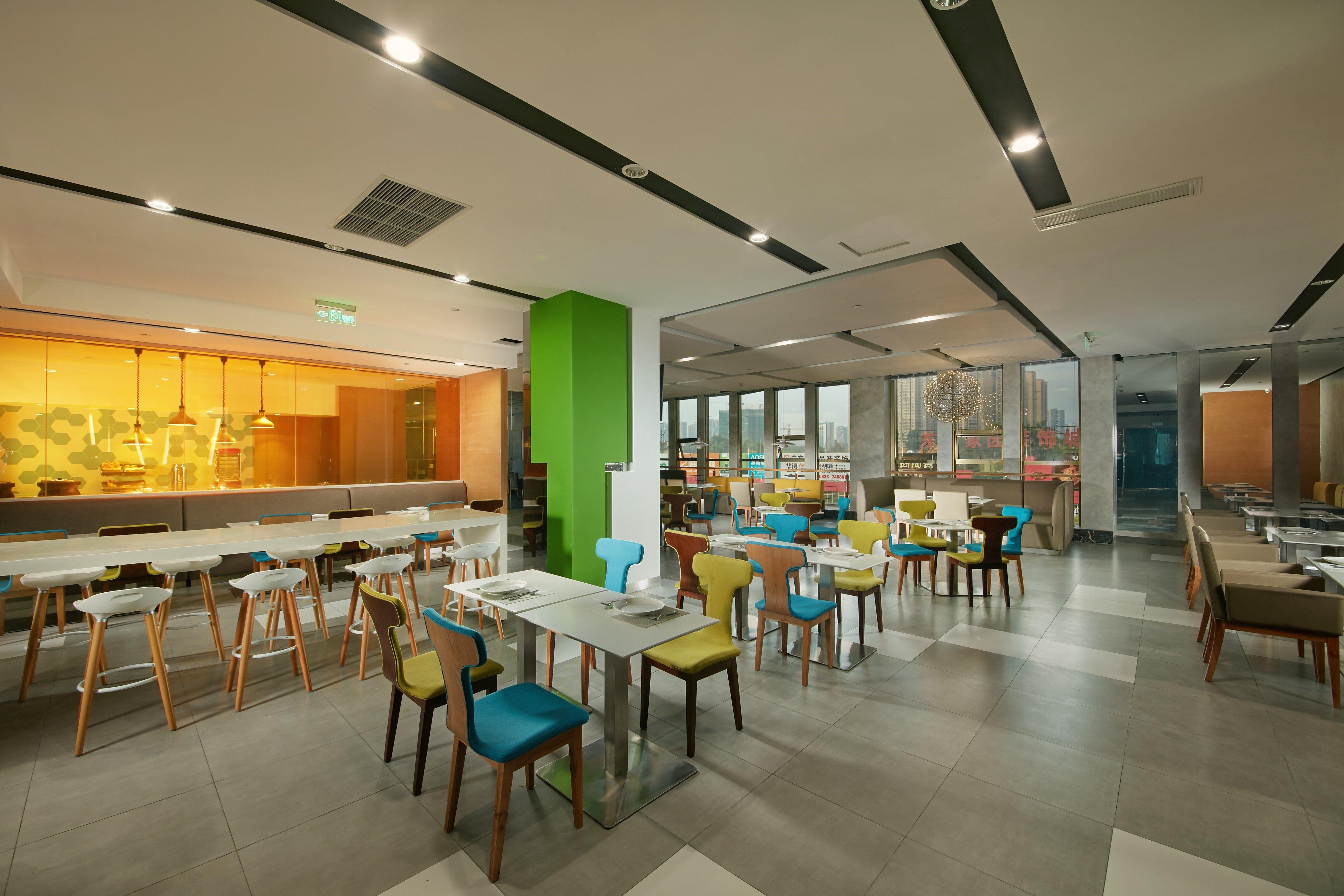 Holiday Inn Express Leshan City Square By Ihg High Speed Rail And Leshan Giant Buddha מראה חיצוני תמונה